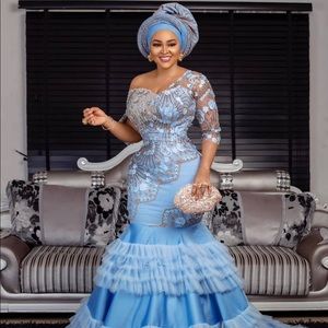 Meet your Posher, Malia